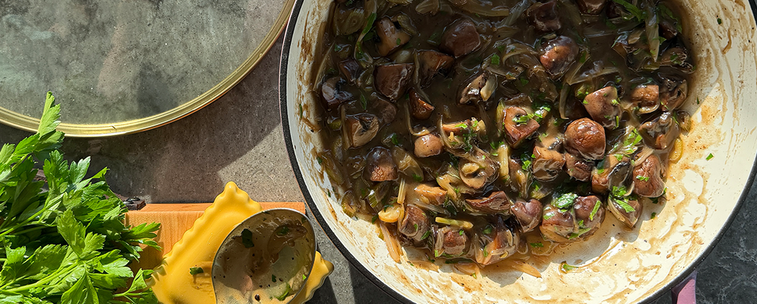 Chef Joe Sasto's Caramelized Fennel & Shallots with Roasted Mushrooms, Garlic, Thyme & Gravy