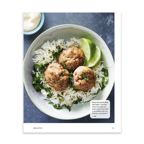 Easy Weeknight Dinners: 100 Fast, Flavor-Packed Meals for Busy People Who Still Want Something Good to Eat [A Cookbook]