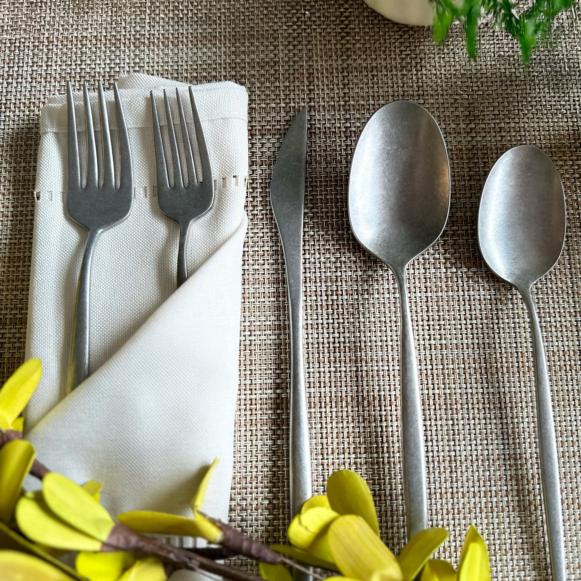 #Color_Vintage Silver